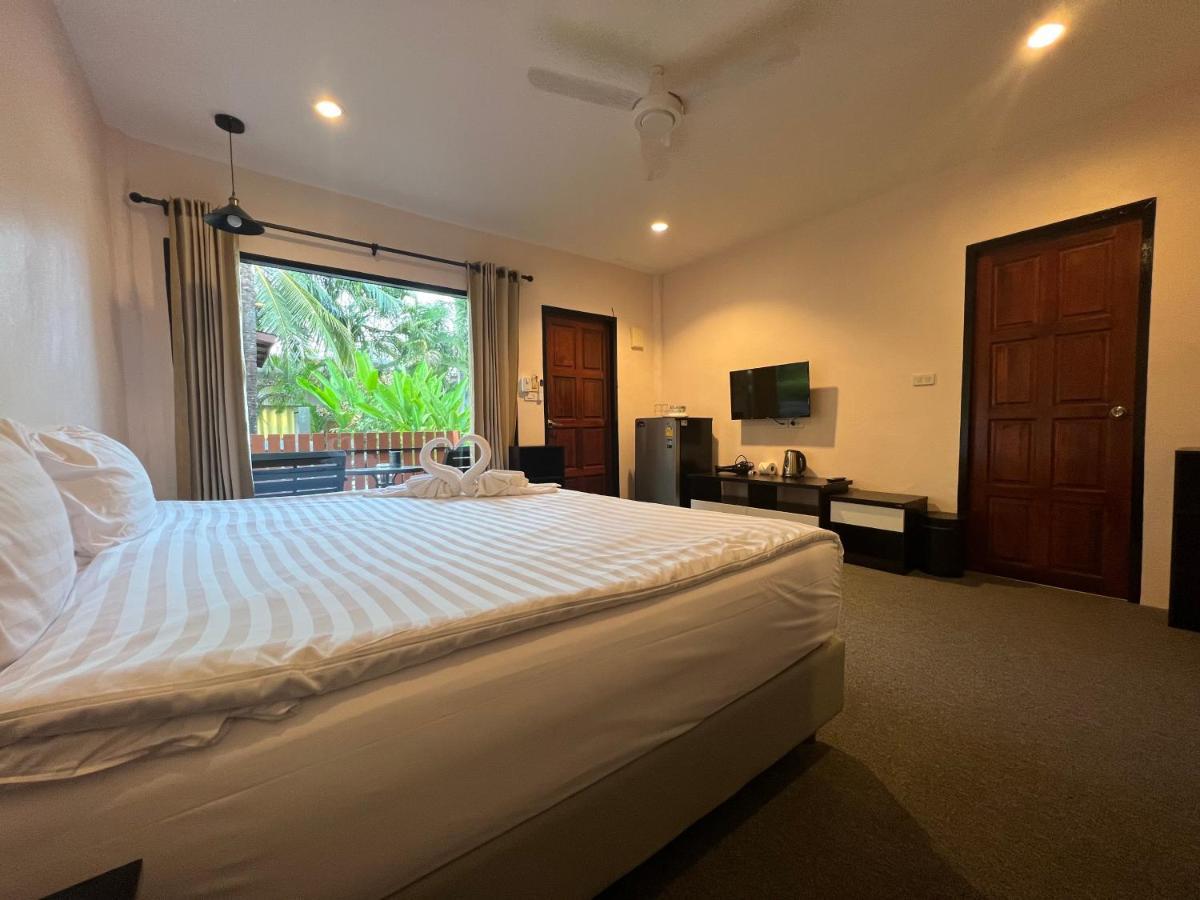 Vivi Hotel Resort Phuket Extérieur photo